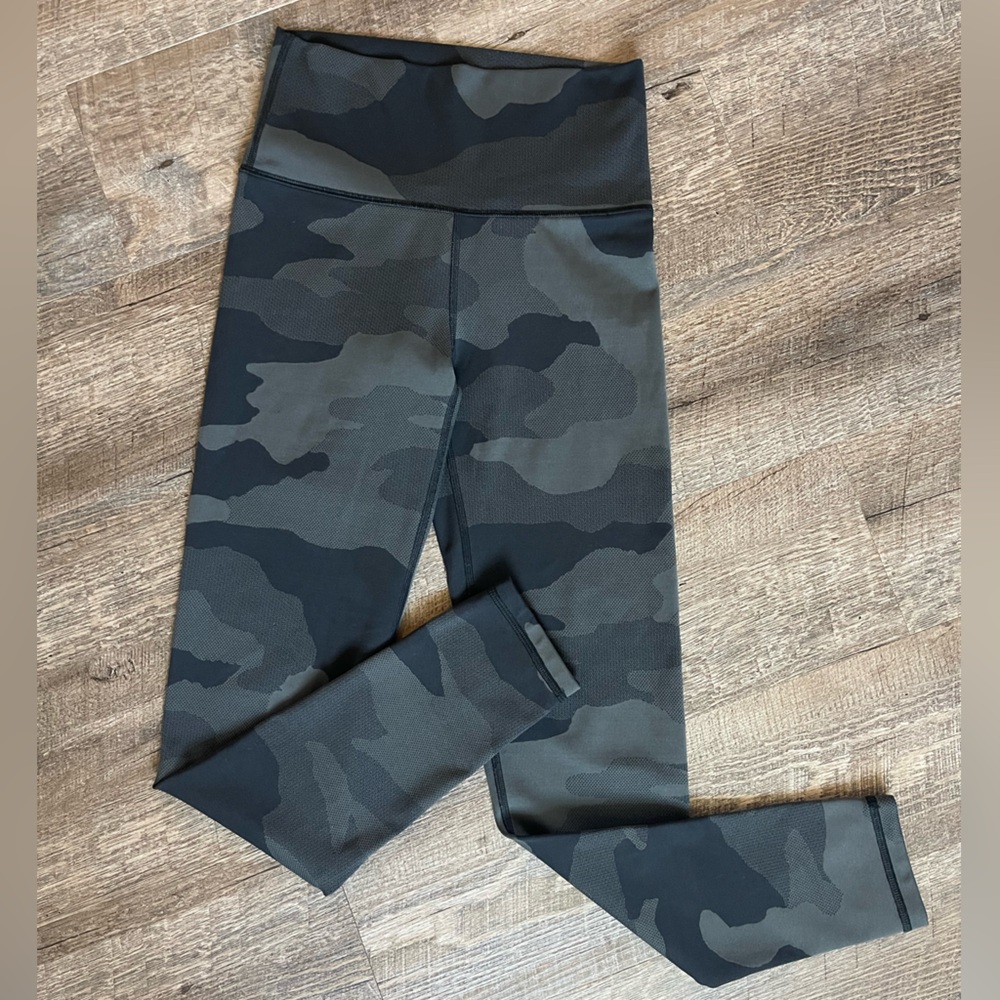 Aerie offline camo print 7/8 leggings